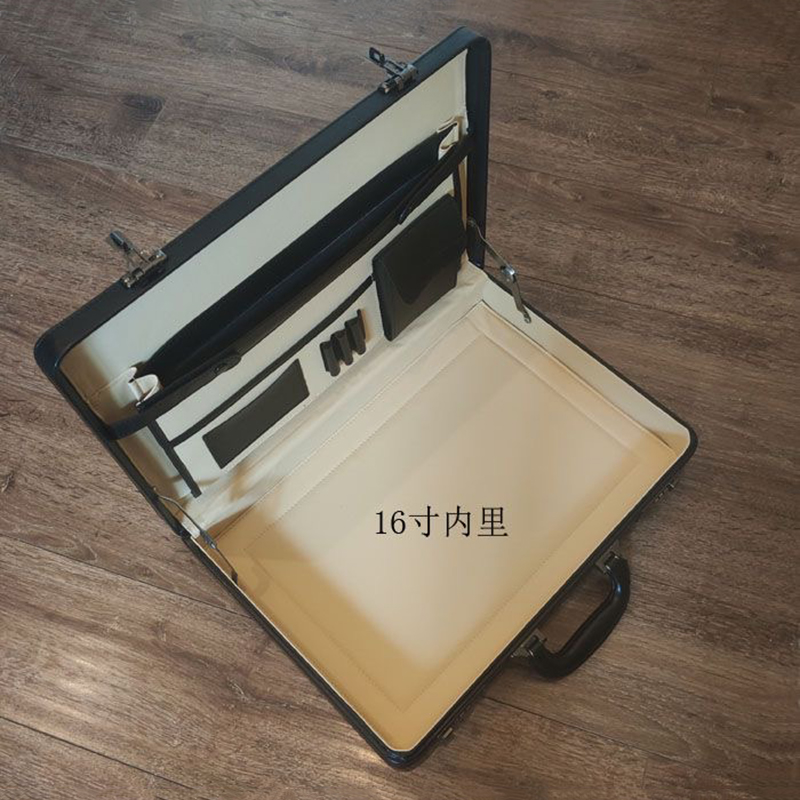 กระเป๋าเอกสารอเนกประสงค์แบบพกพ - Leather Work Laptop Bag บทวิจารณ์และราคา