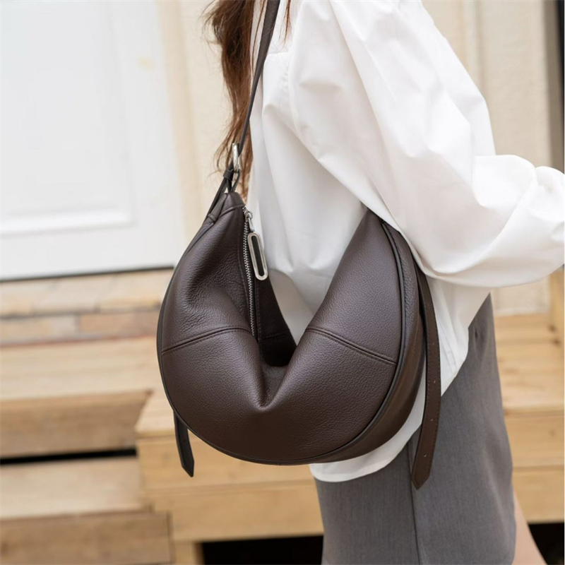 กระเป๋าสะพายไหล่ทรงครึ่งวงกลมห - Leather Work Handbag บทวิจารณ์และราคา